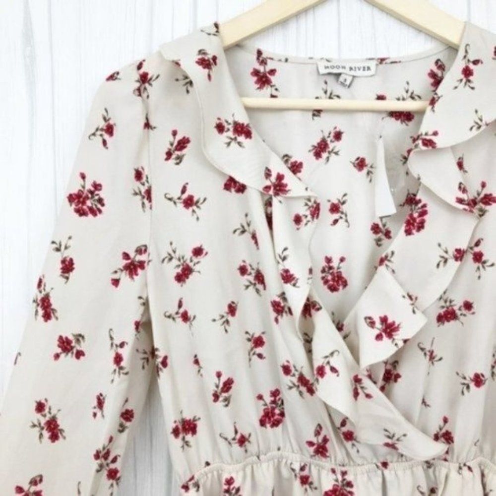 MOON RIVER Floral Ruffle Faux Wrap Dress  - Picture 3 of 7